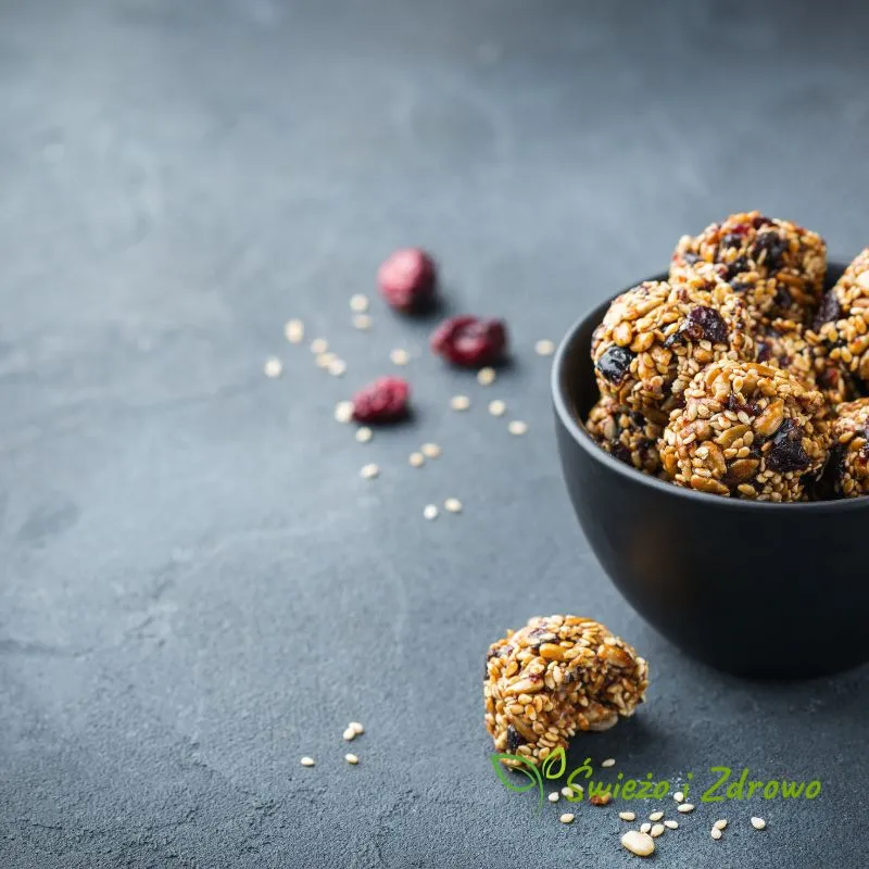 Zdrowe przekąski – co warto chrupać między posiłkami?